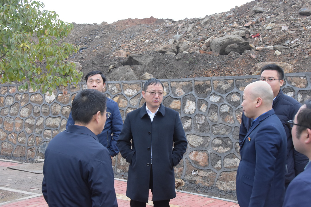 柳军辉实地督导环保工作并到涟水河巡河