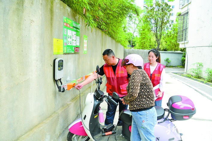 “敢”在湘潭·记者在一线丨万楼求得基层治理“最优解”