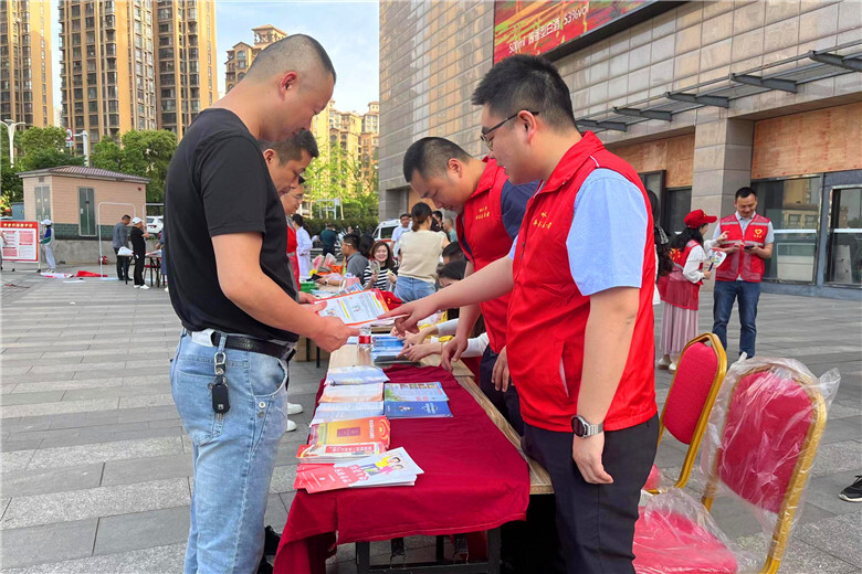 【寻找发光的你·基层政法委员篇】杨稳桥：以“四家”理念，解万户之难