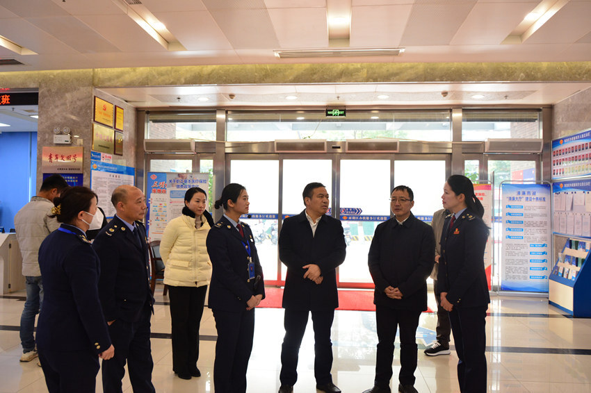 段伟长带队到国家税务总局湘潭市雨湖区税务局调研