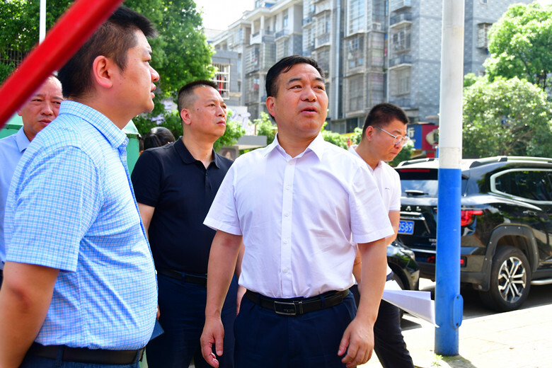 段伟长实地督导深化全国文明城市建设工作