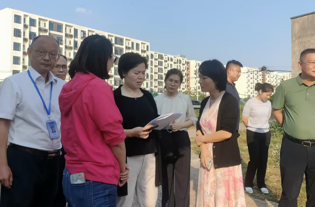 省民政厅领导走访慰问雨湖区困难群众
