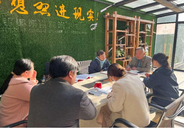 先锋鹏博互联网产业园：支部进企业开展主题党日活动
