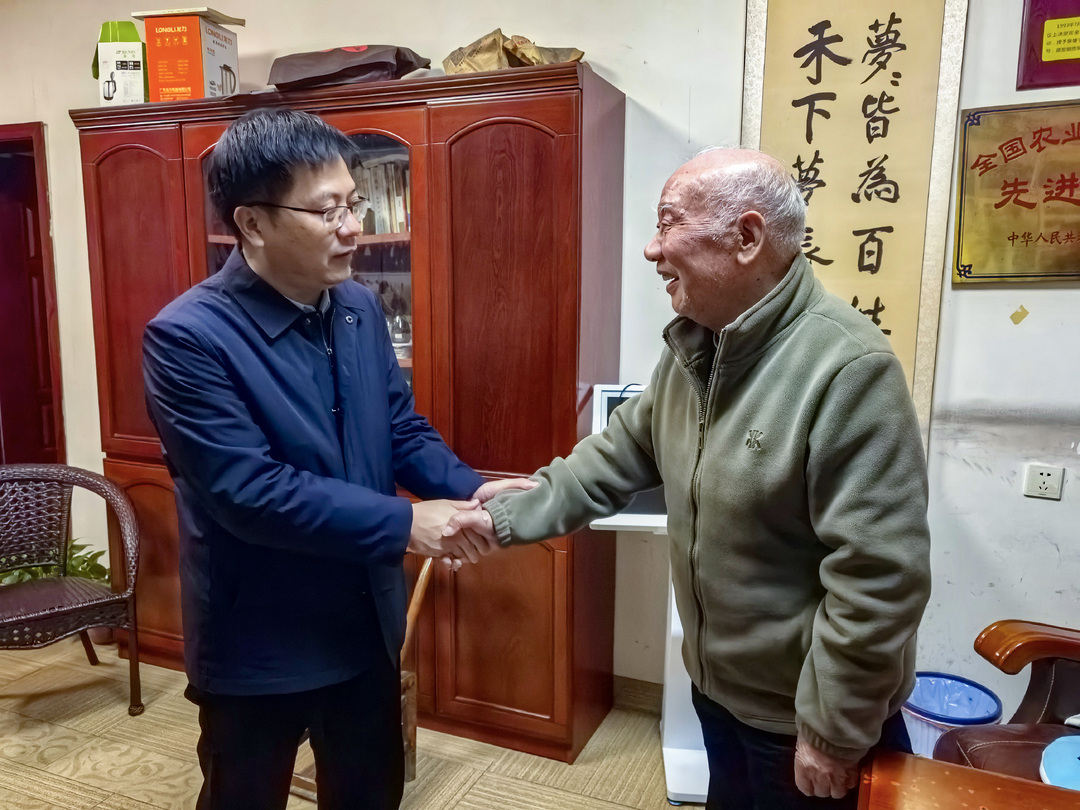 春节临近，陈小平走访慰问送祝福