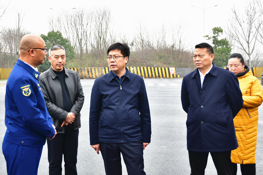 陈小平调研城市运行安全工作
