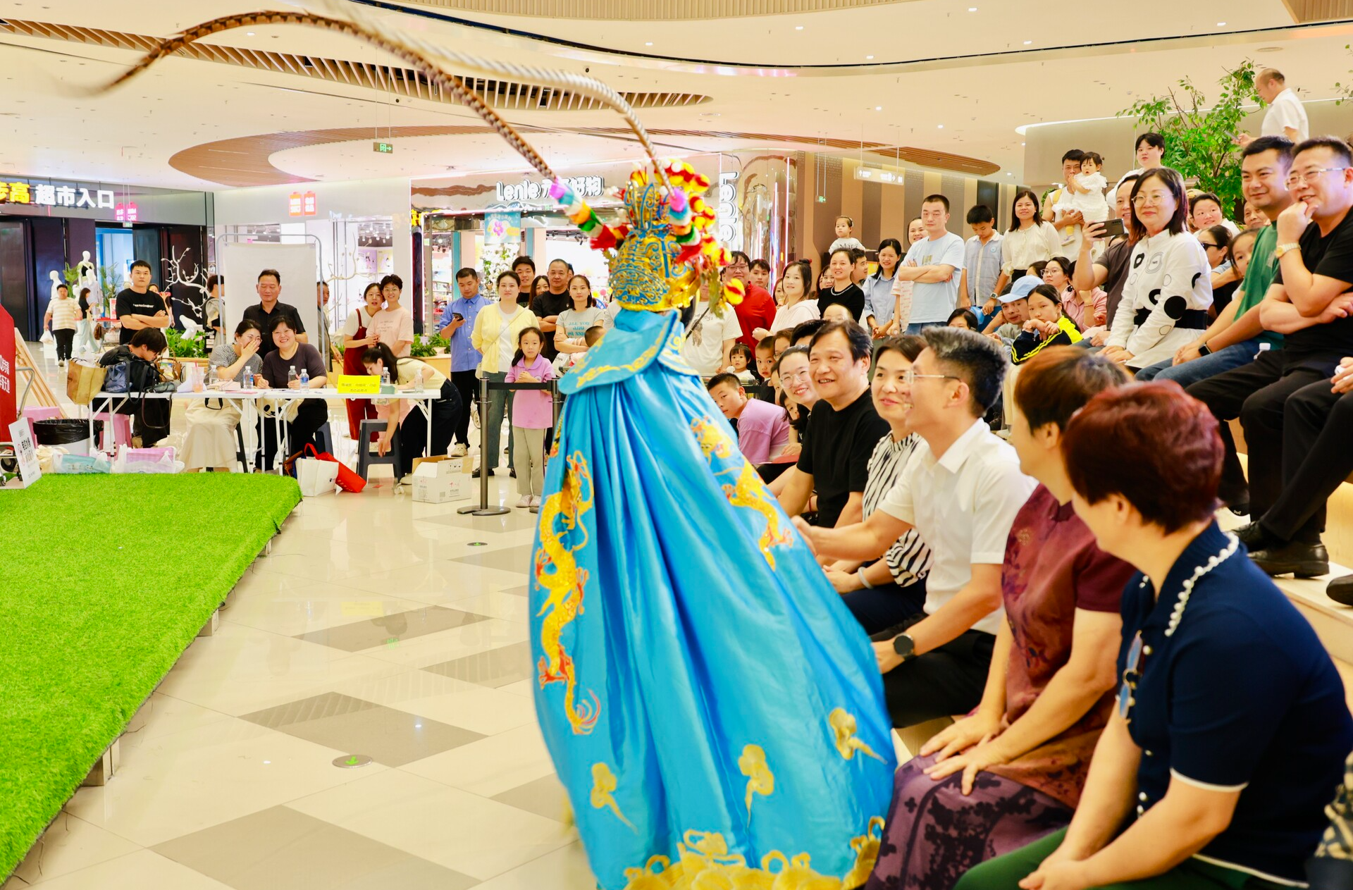 雨湖区开展“关爱雨湖娃，点亮微心愿”活动