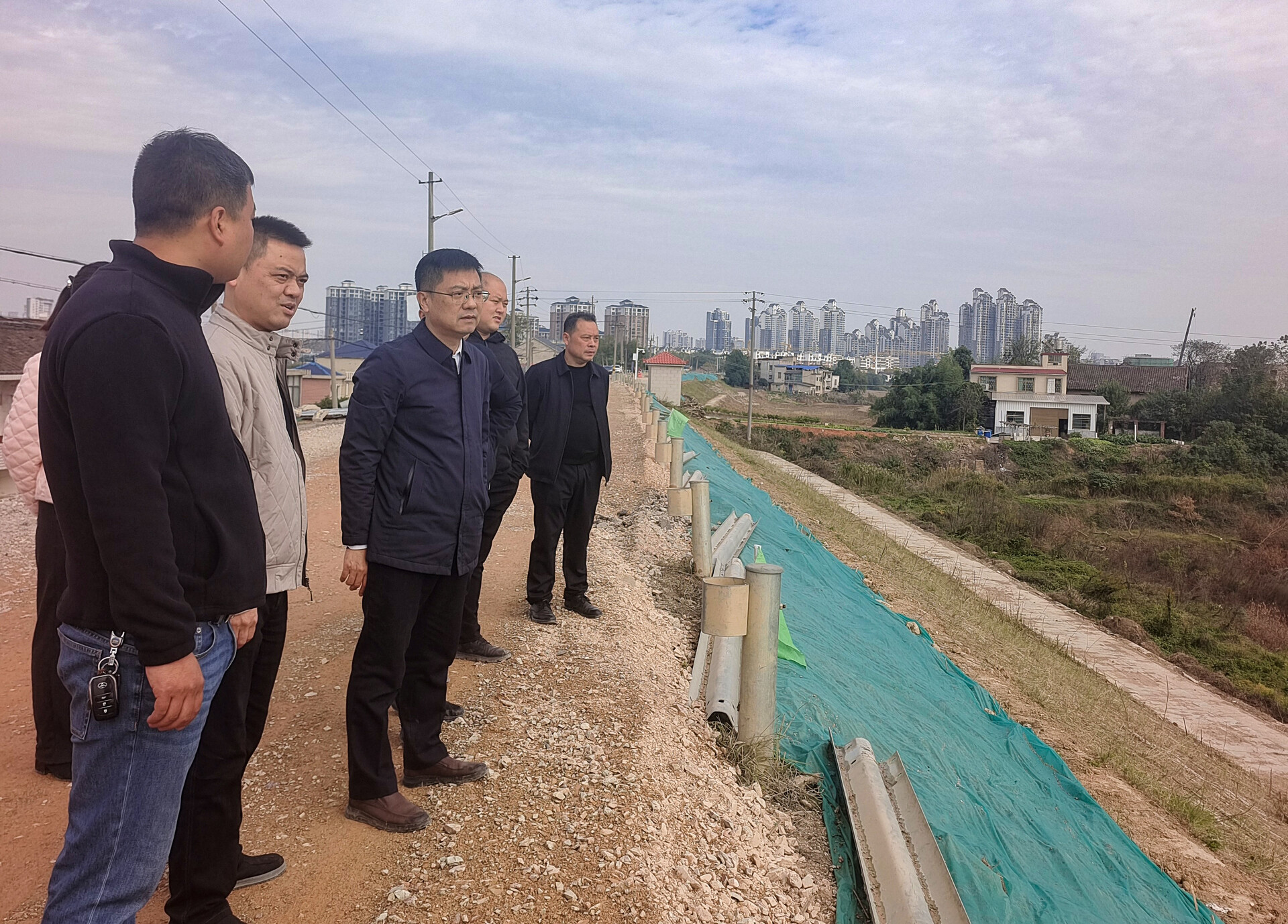 陈小平实地督导旅发大会重点项目推进工作