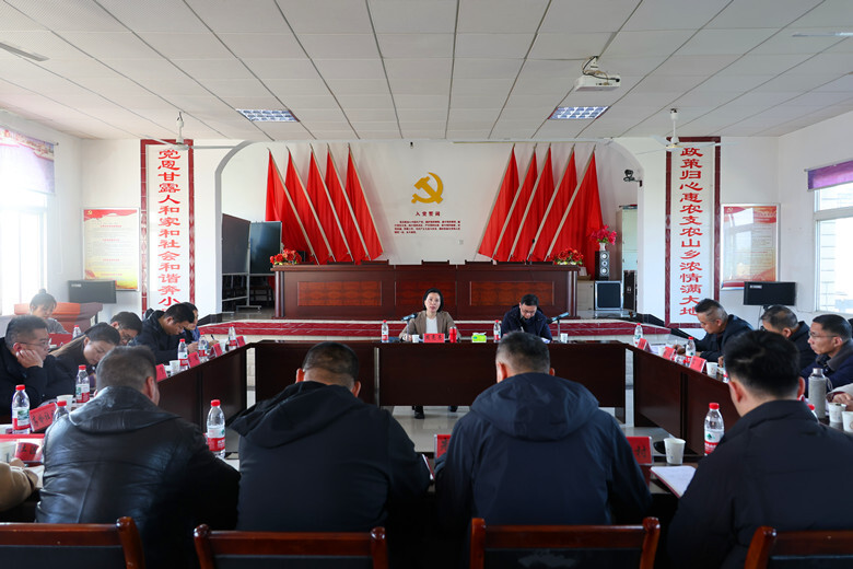 周亮亮到中心村宣讲党的二十届四中全会精神