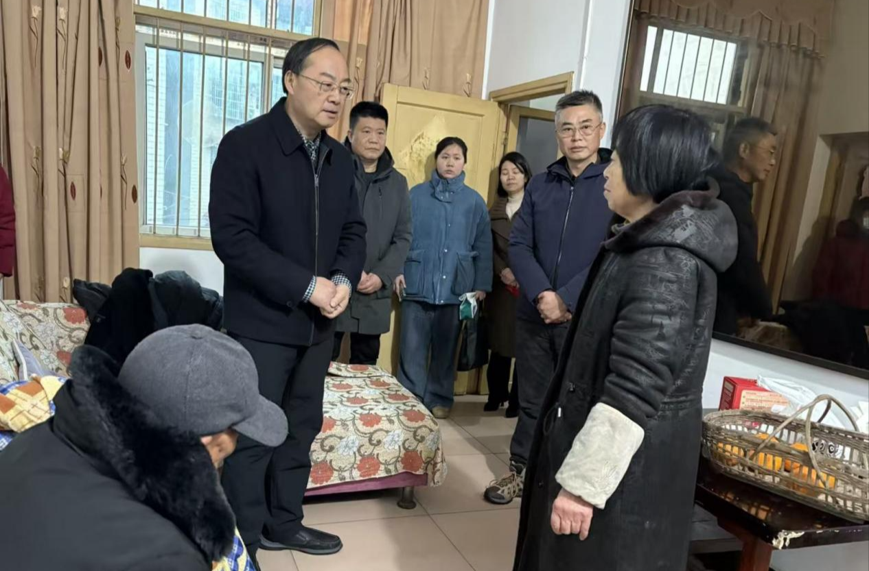 湘潭市人大代表雨湖三组：开展2026年春节前走访慰问活动