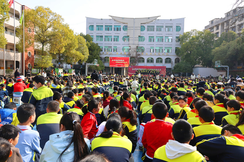 金庭学校举行2026年春季开学典礼