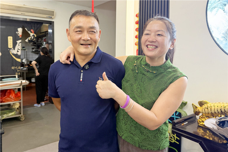 湘潭57岁汉子夜跳湘江救人：“是本能”