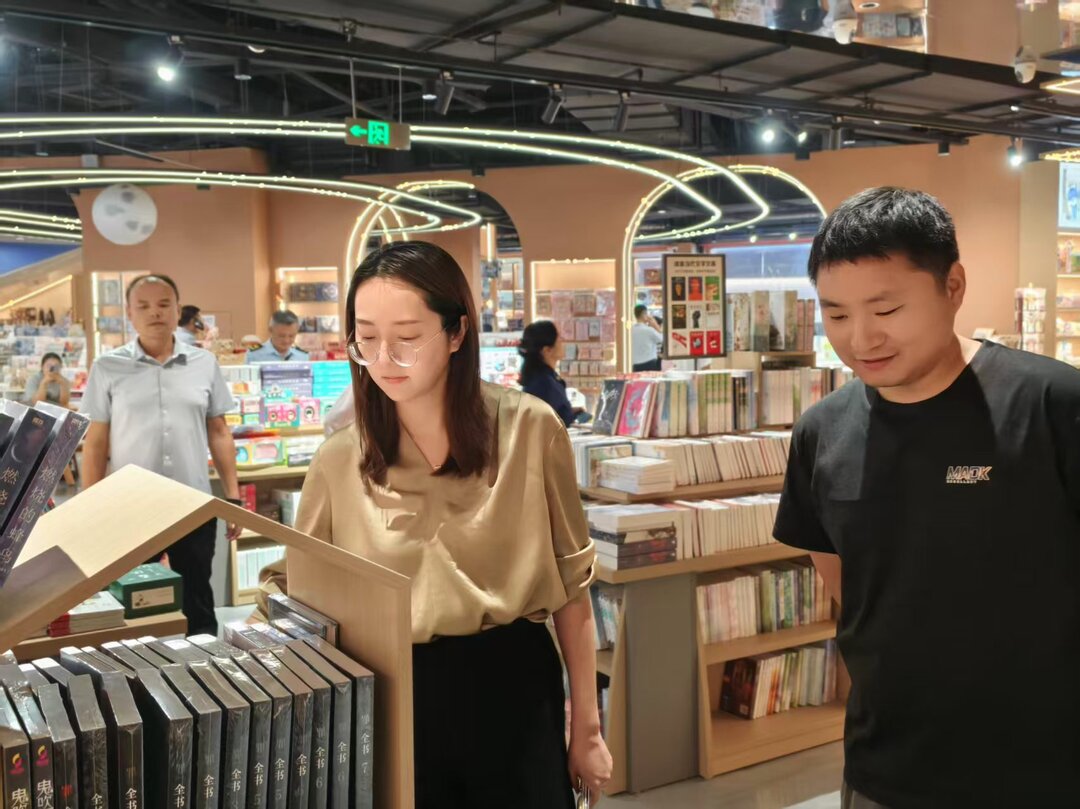 筑牢“双节”安全防线  雨湖区多部门联合排查新闻出版和电影行业隐患