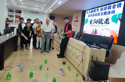 宝丰街社区开展重阳节敬老主题活动