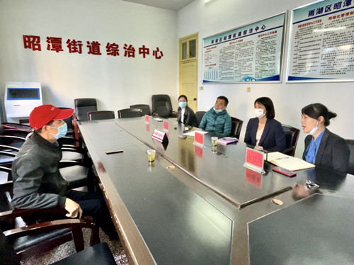 昭潭街道政协委员工作室：委员接待日 居民发声时
