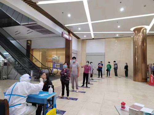 三义井社区：全员核酸采集工作有序进行