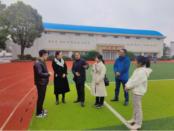 广场街道深入辖区学校进行检查指导