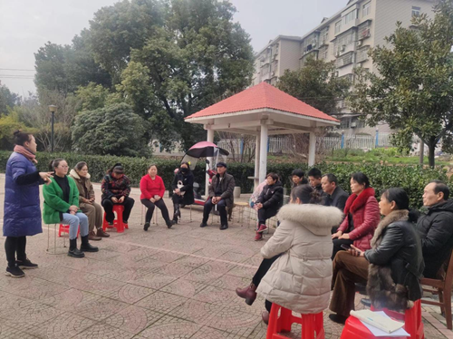 高岭社区：开展扁平化治理研讨会，推进“一片一组一代表”