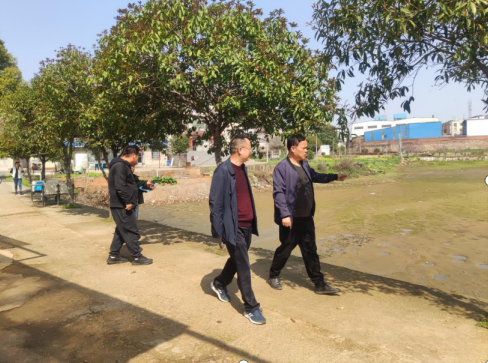 为全面落实“四敢”要求，区领导到先锋街道调研