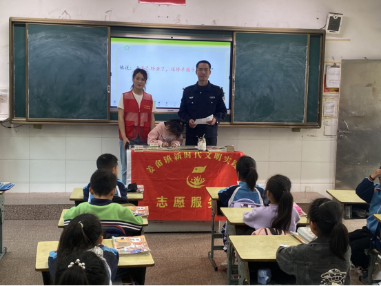 姜畲镇开展“护苗2023·绿书签进校园”专项行动