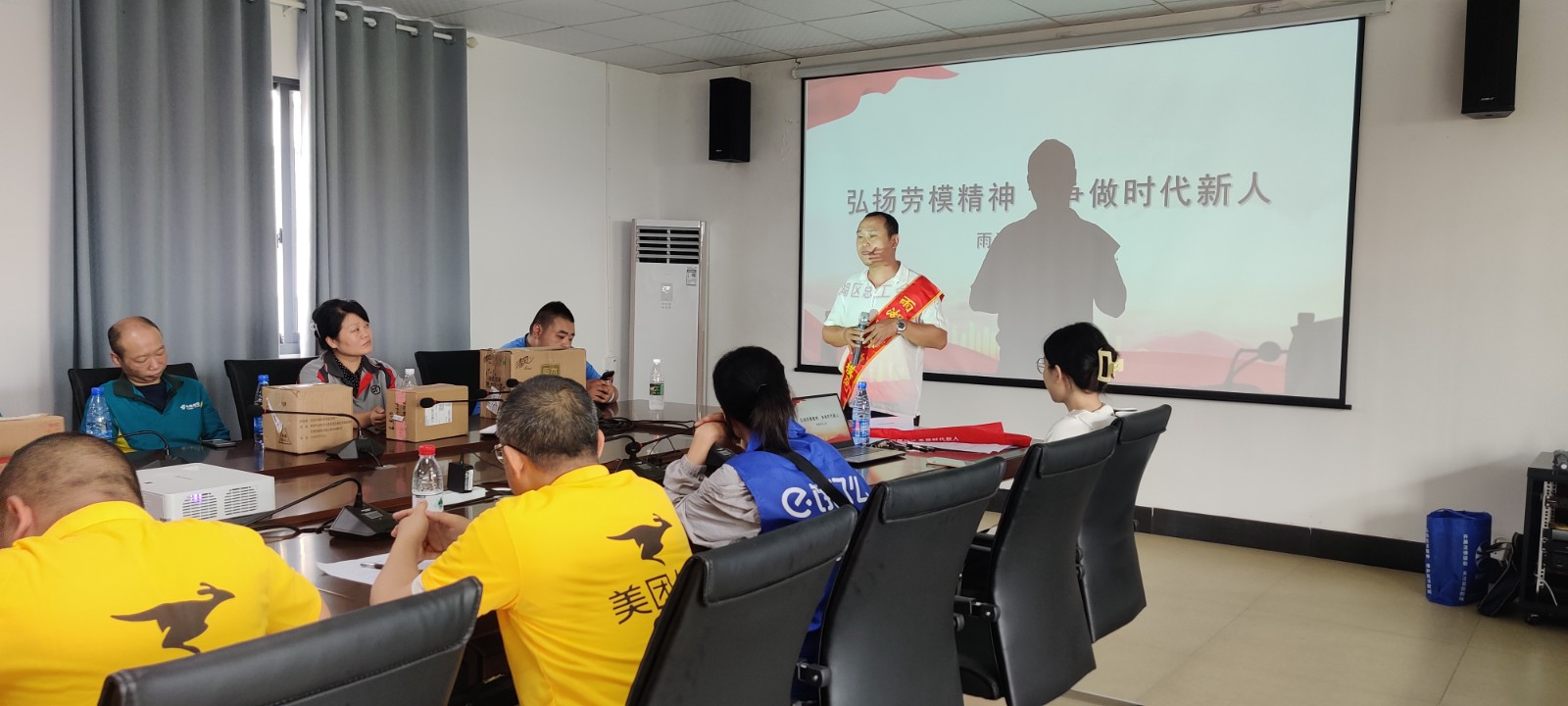 【干在雨湖】楠竹山镇：凝聚新就业群体力量，激发基层治理活力