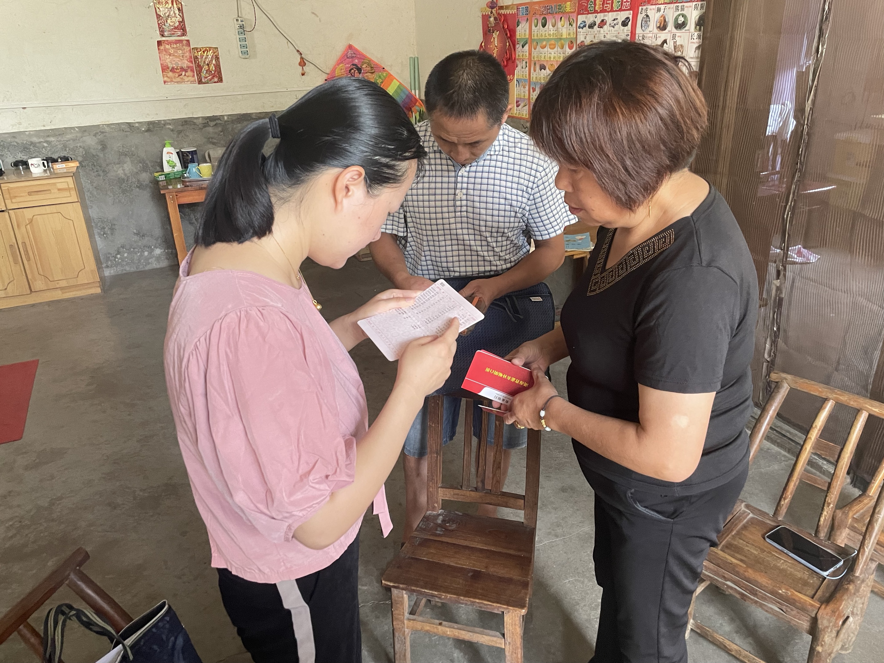 楠竹山镇：下沉一线察实情， “三湘护农”暖民心