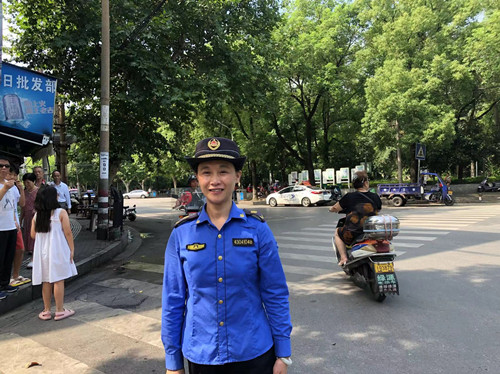 【出彩雨湖人】罗喜：在城管一线绽放自己的芳华