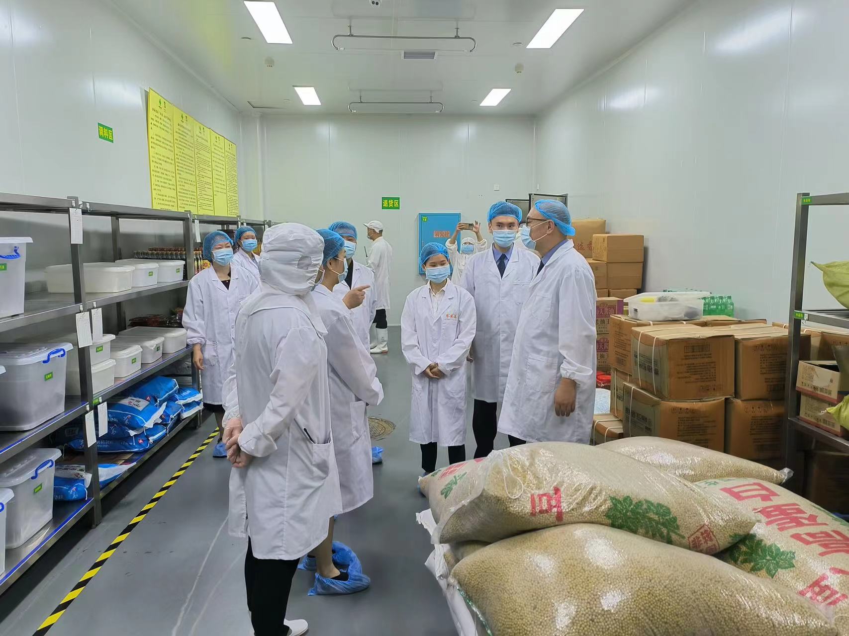 雨湖区：共同守护“盘中餐” ，  “食”刻筑牢安全防线