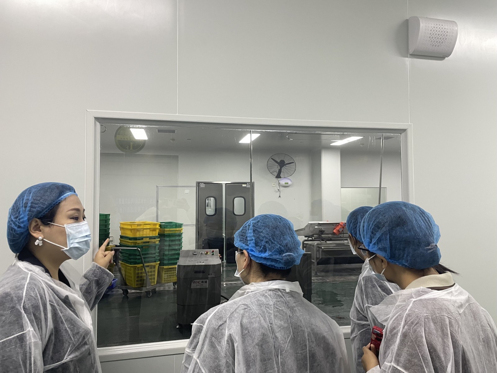 湘锰小学：零距离参观中央厨房  全力护航食品安全