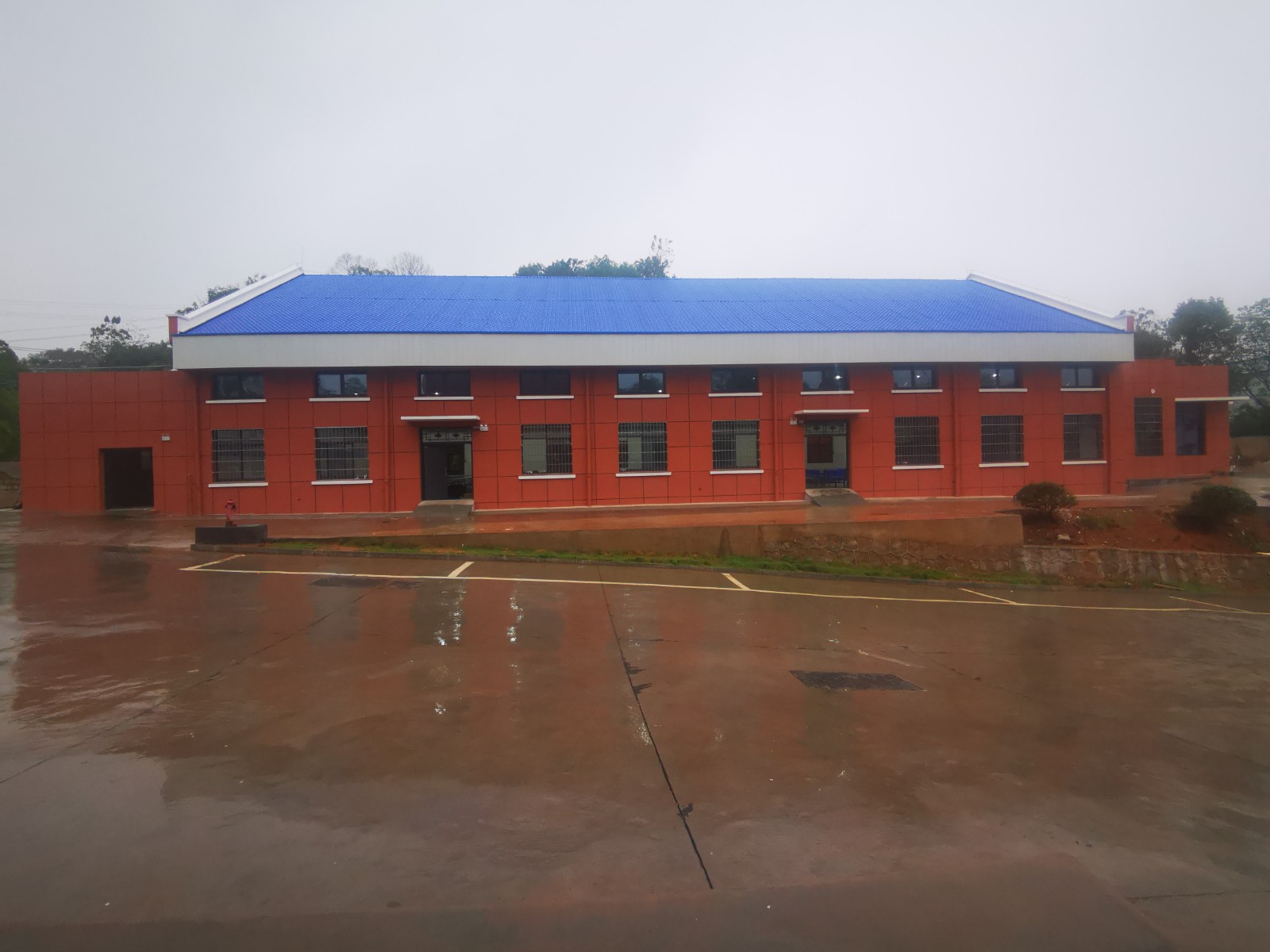 雨湖区投入230多万元提质改造乡村中学食堂，确保师生餐饮安全