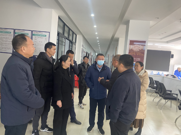 市民政局一行到雨湖区调研社区食堂运行情况