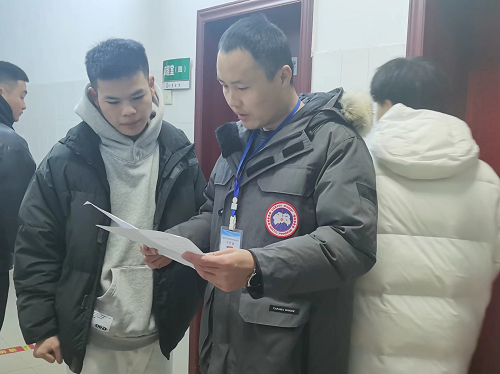 2024年春季征兵体检，窑湾街道纪工委“保驾护航”