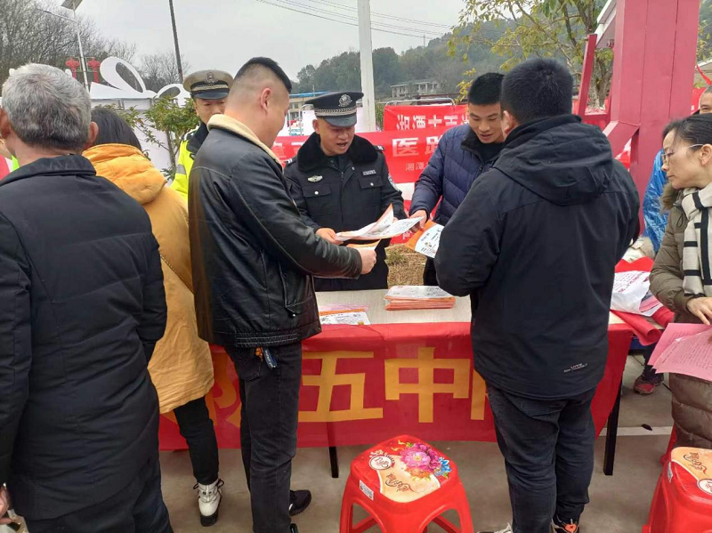 【打好安全生产翻身仗】鹤岭镇：消防安全宣传进乡镇，筑牢安全防线