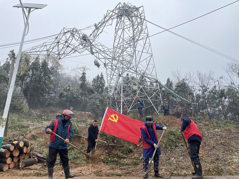 【打好安全生产翻身仗】鹤岭镇：火速集结战寒潮 守护万家“灯火明”
