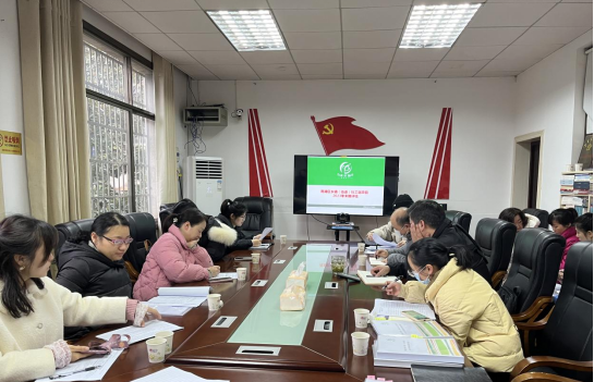 市民政局到雨湖区开展2023年社工站项目末期评估工作