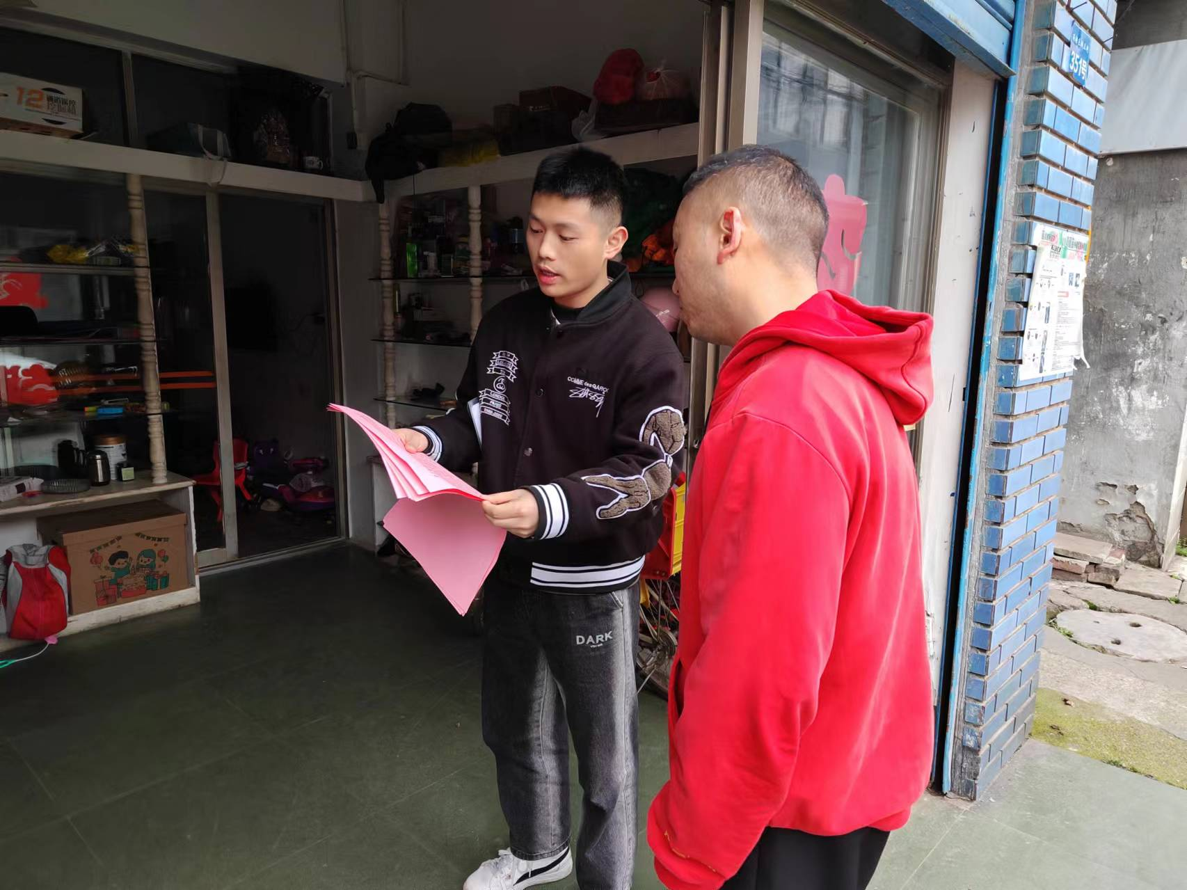 【打好安全生产翻身仗】城正街街道：整治“飞线充电” 守护安全“底线”