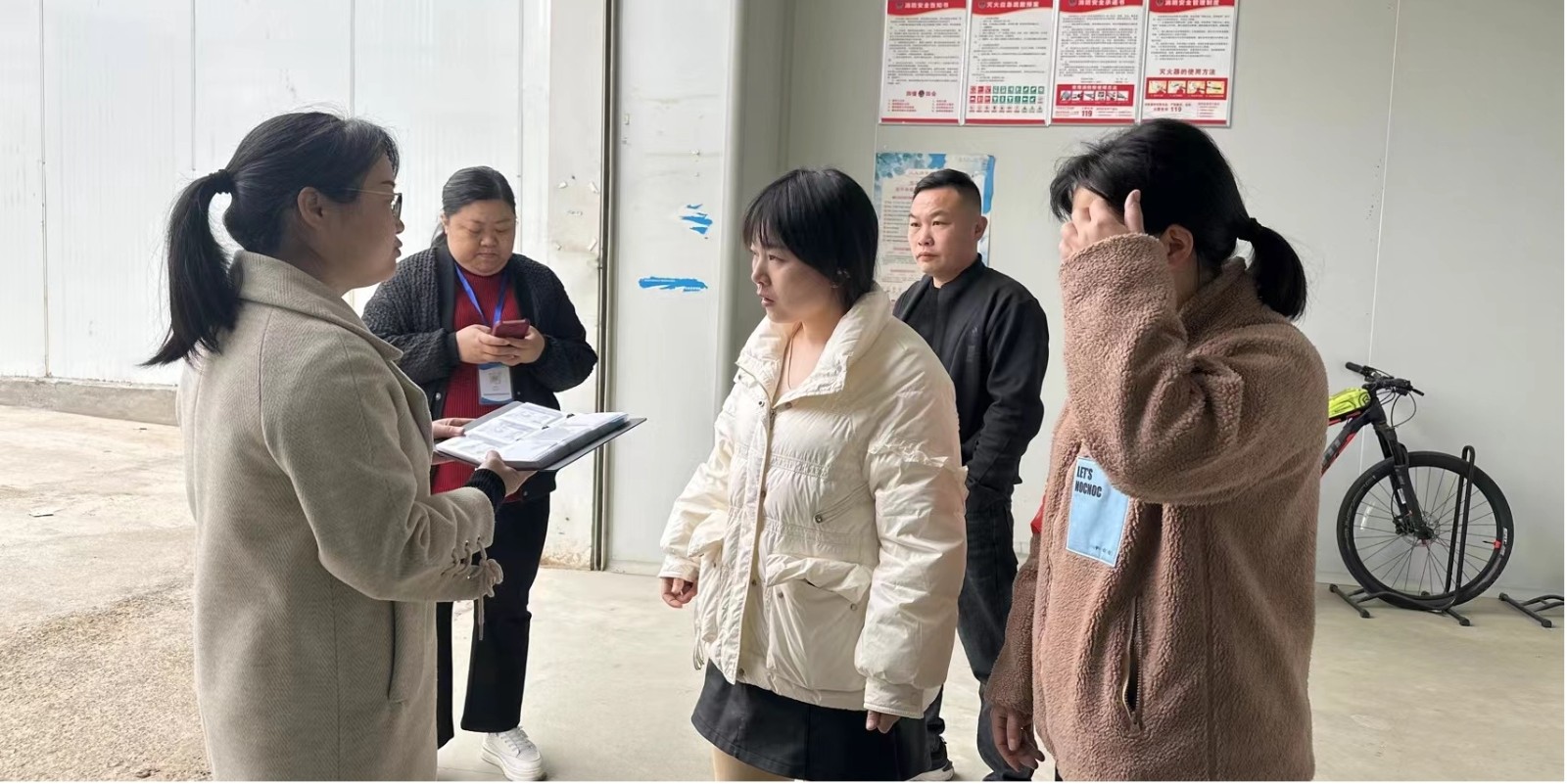 【打好安全生产翻身仗】和平街道开展辖区食品安全包保检查工作