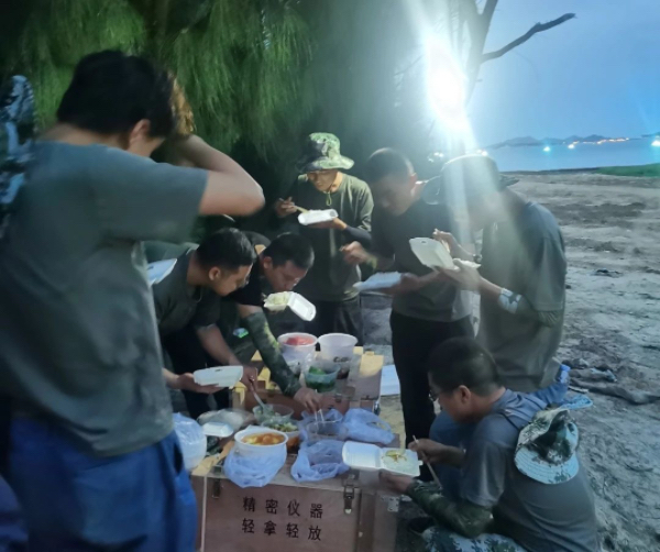 江麓集团：3面锦旗与300天