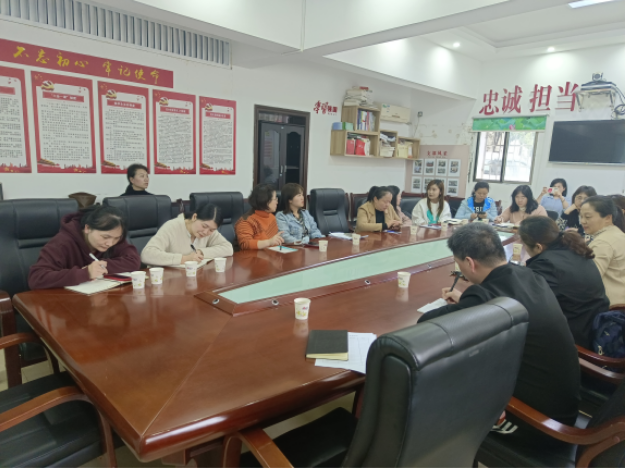 雨湖区民政局召开城乡低保、特困人员年审工作动员会