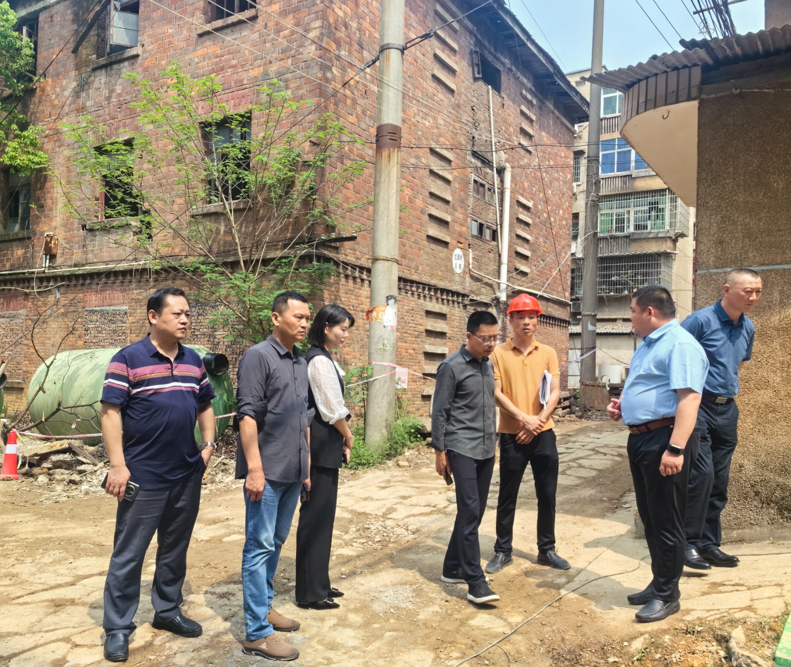 鹤岭镇人大：组织市、区人大代表深入社区调研，共商老旧小区改造民生实事