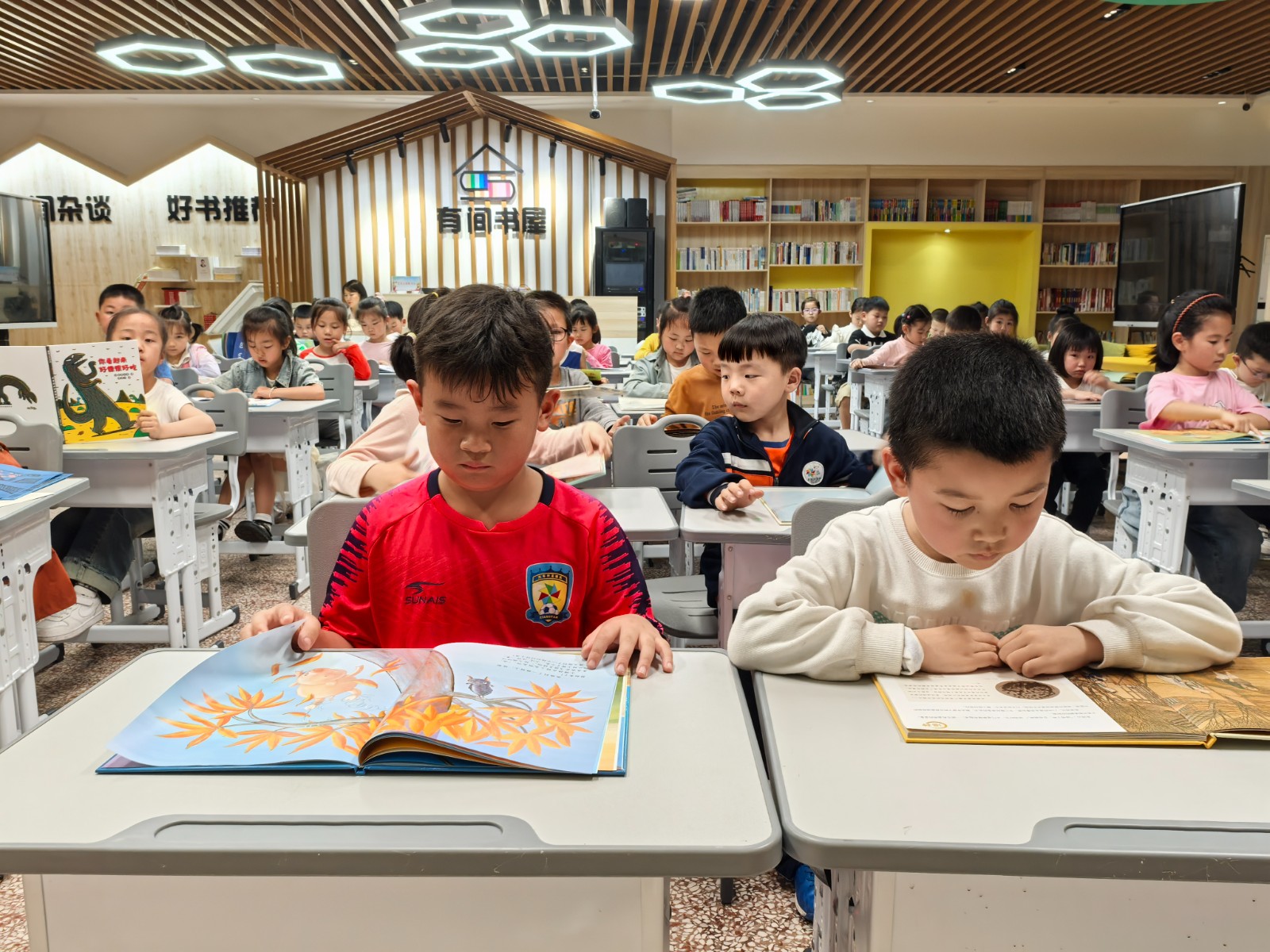 风车坪学校开展“小圭璋”儿童阅读漂流活动