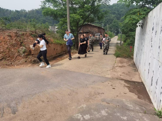 闻“令”而动，雨湖区积极开展避险转移应急演练活动