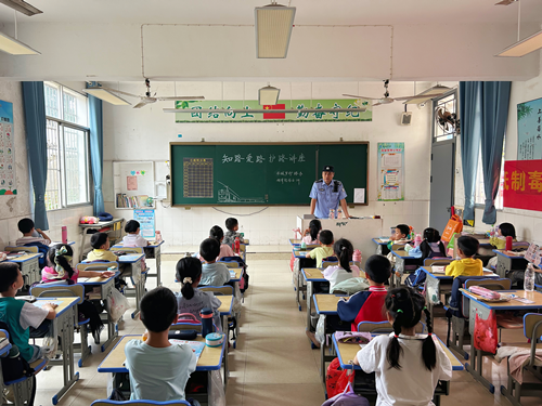 长城乡：铁路安全入校园，筑牢安全防护网