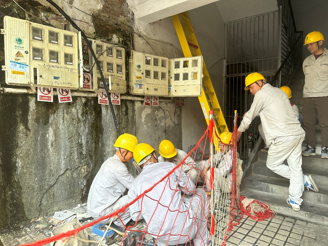 【扁平化治理】熙春路社区：扁平化治理显成效，为民解忧获点赞