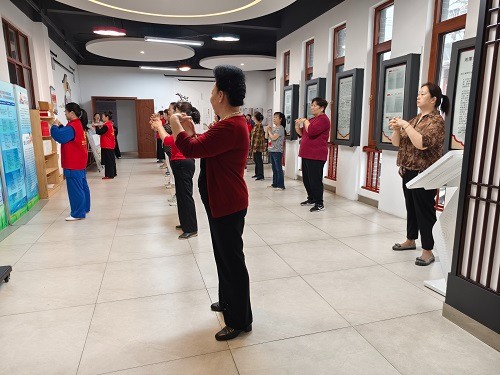 唐兴寺社区：湘潭市群众艺术馆开展文化服务进社区