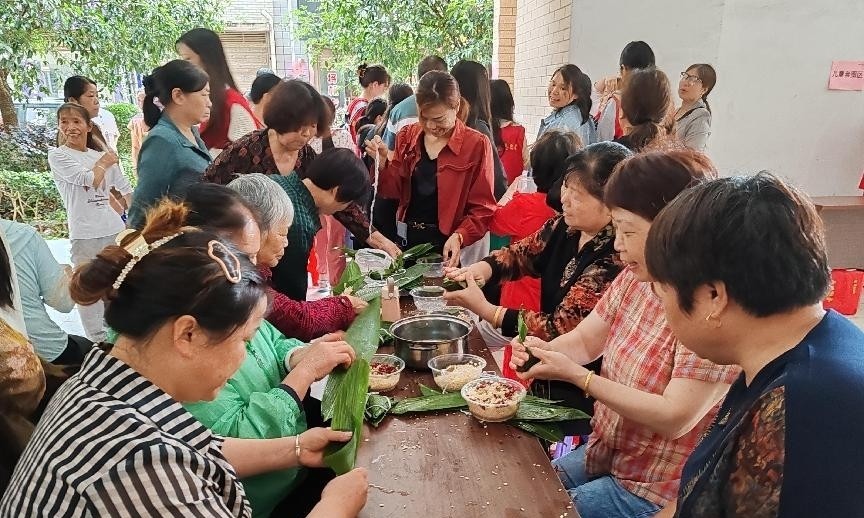 和平街道：开展“‘莲’动邻舍里——淡淡粽叶香 浓浓邻里情”端午节主题活动