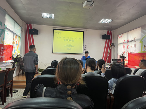 砂子岭社区：深化河长制，打造水清岸绿新景象
