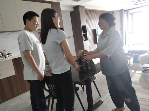 白石社区：关爱特扶，上门慰问“粽”是情