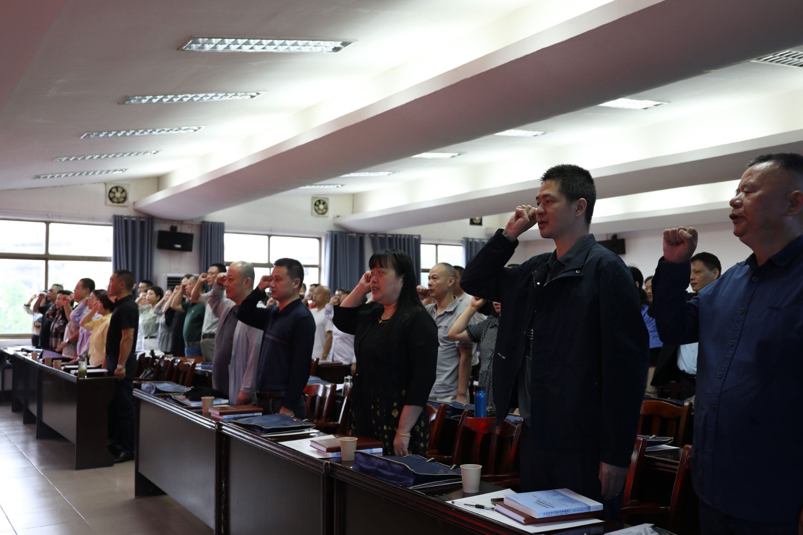 雨湖区人民法院组织新任人民陪审员开展岗前培训