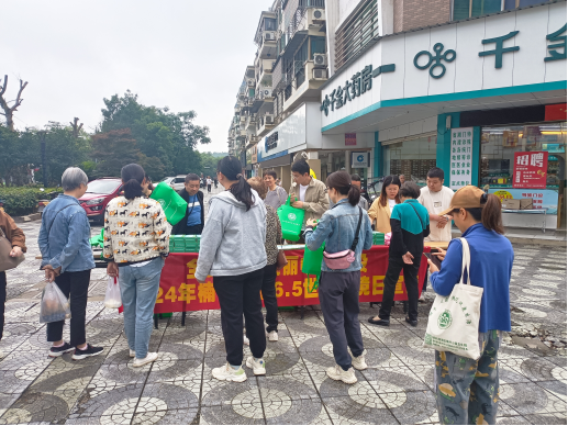 楠竹山镇：开展“六·五”世界环境日主题宣传活动