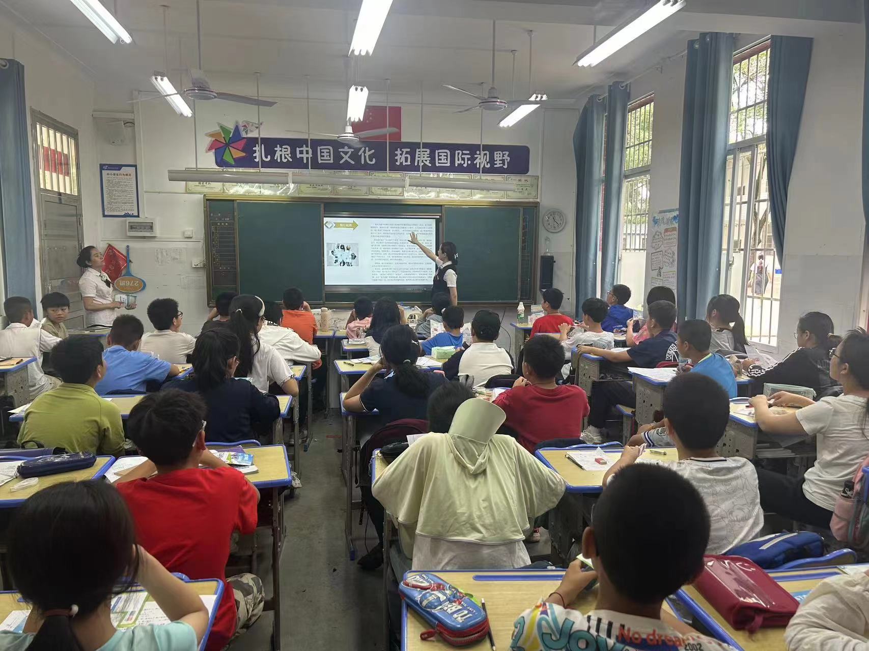 风车坪学校：家长进课堂开展金融宣讲活动